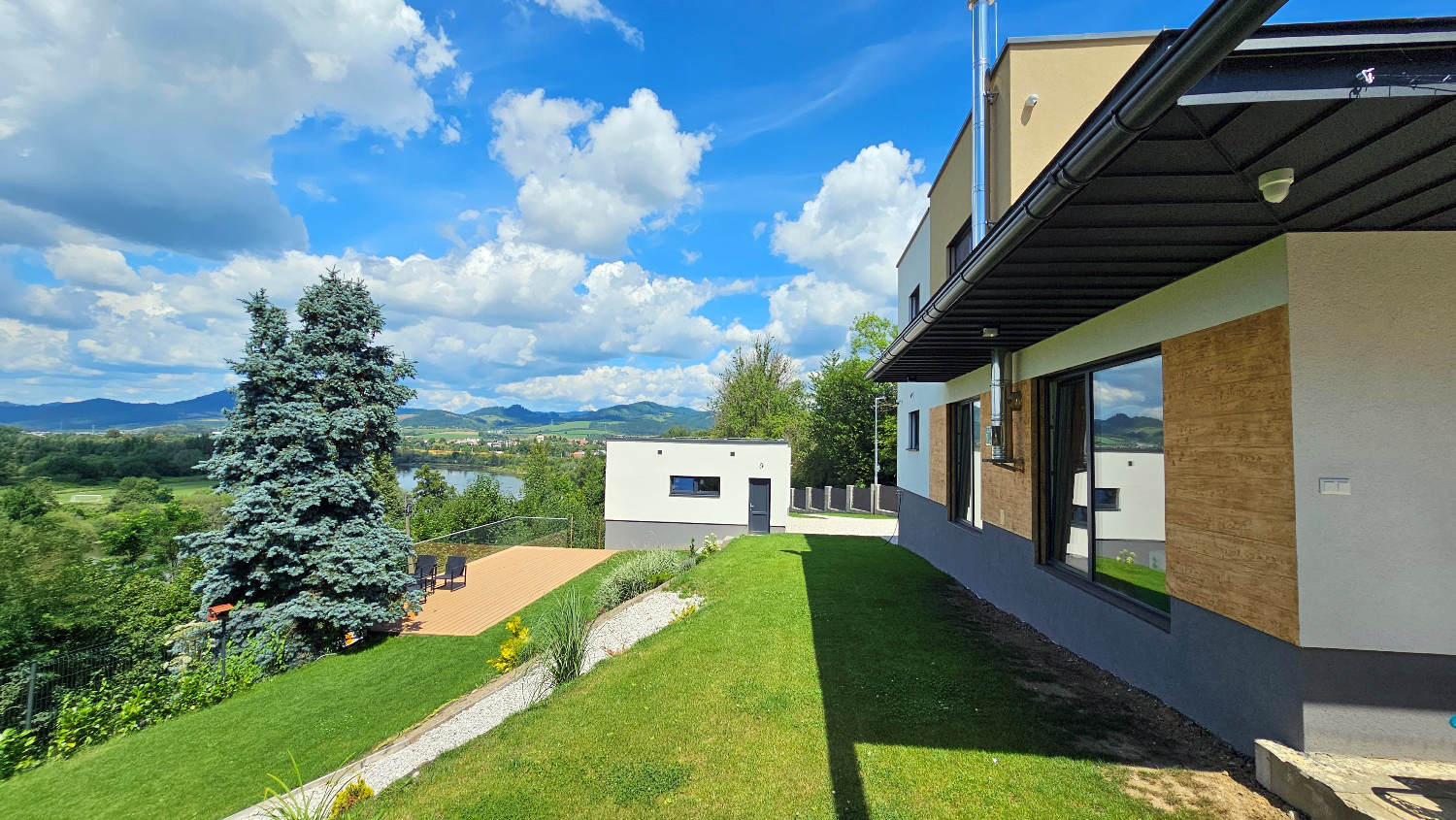 Súkromie, priestor a kvalita: 4-izbový rodinný dom vo Varíne pri Žiline, Cena v RK