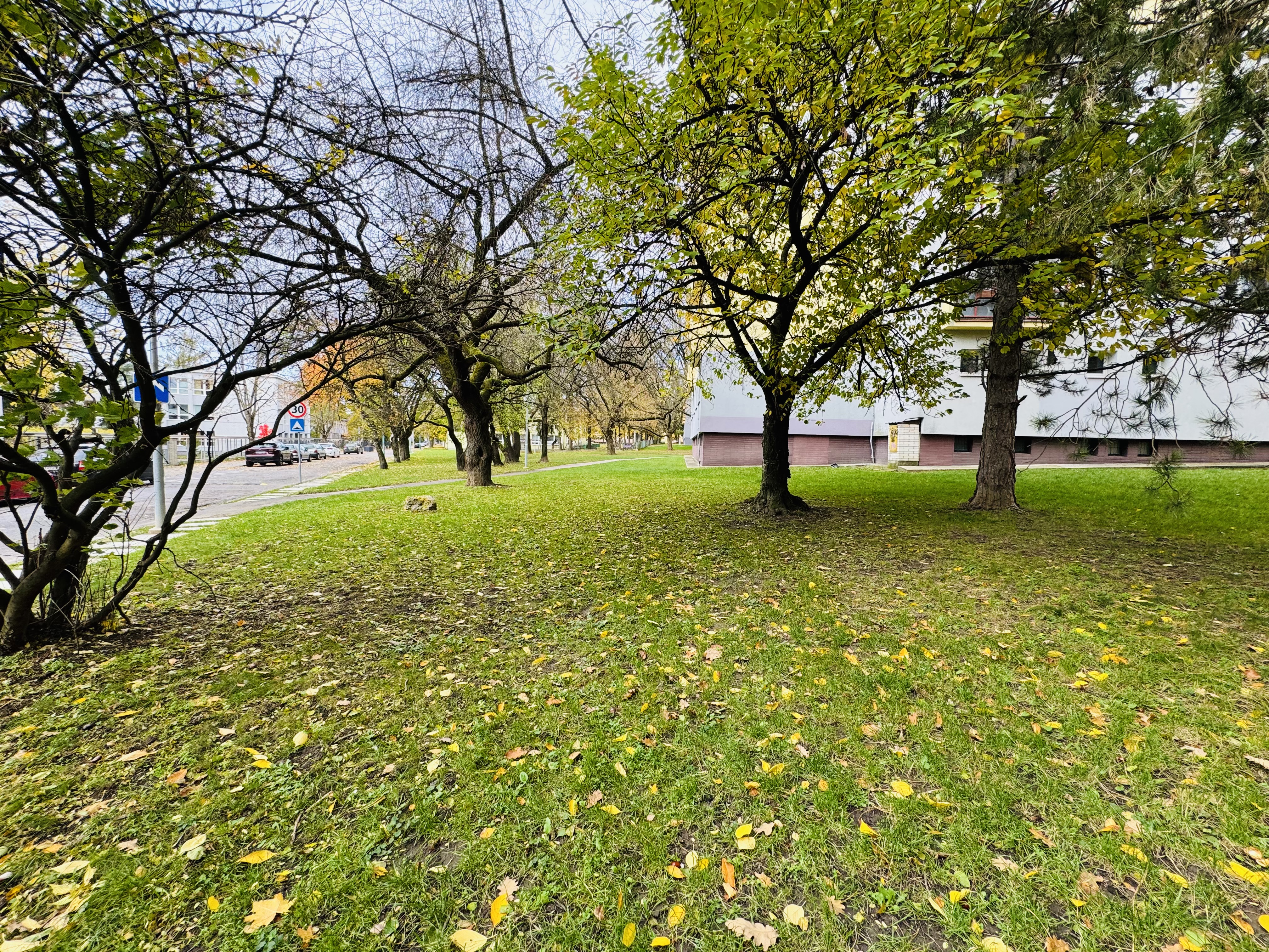 NA PREDAJ 3-IZBOVÝ BYT, ŽILINA-HLINY 