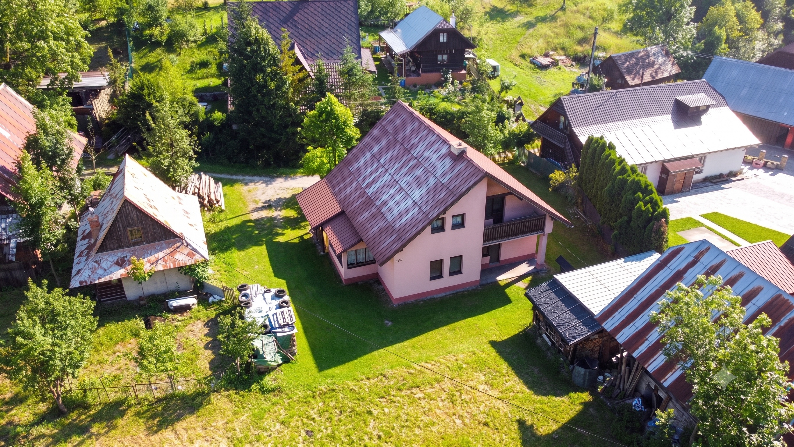 5-izbový rodinný dom s veľkým potenciálom, Lutiše 